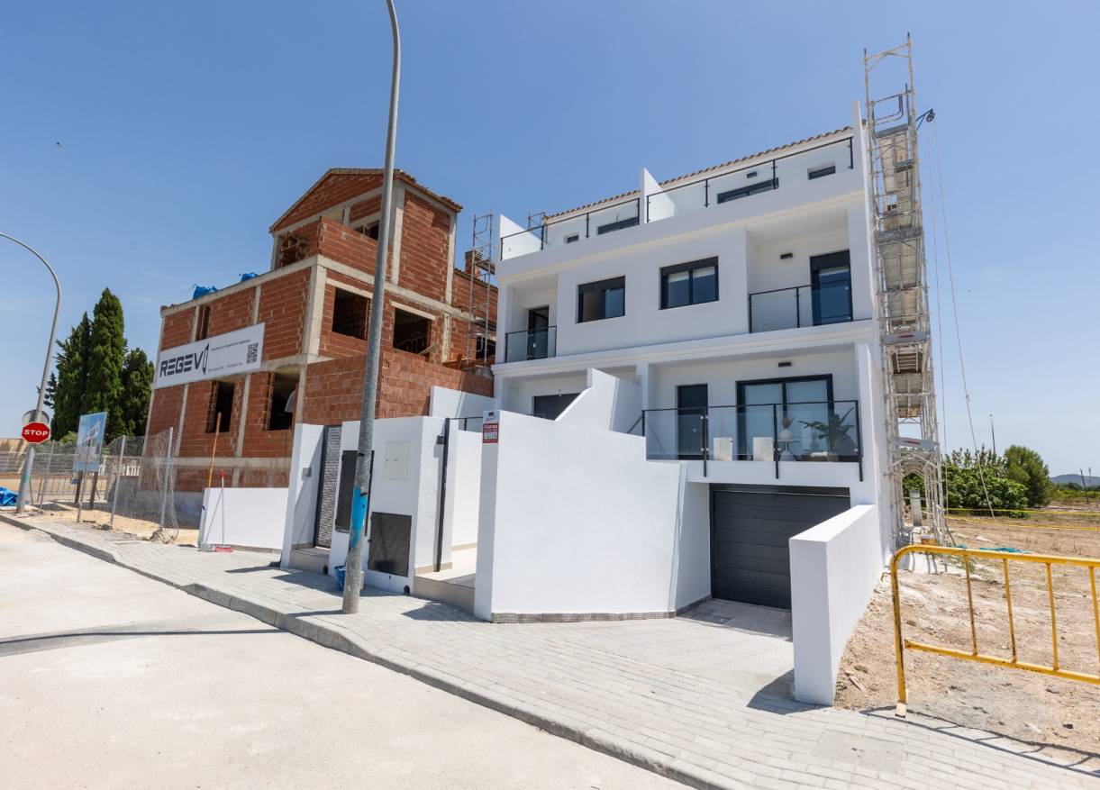 Nieuwbouw - Townhouse / Semi-detached - Rafal
