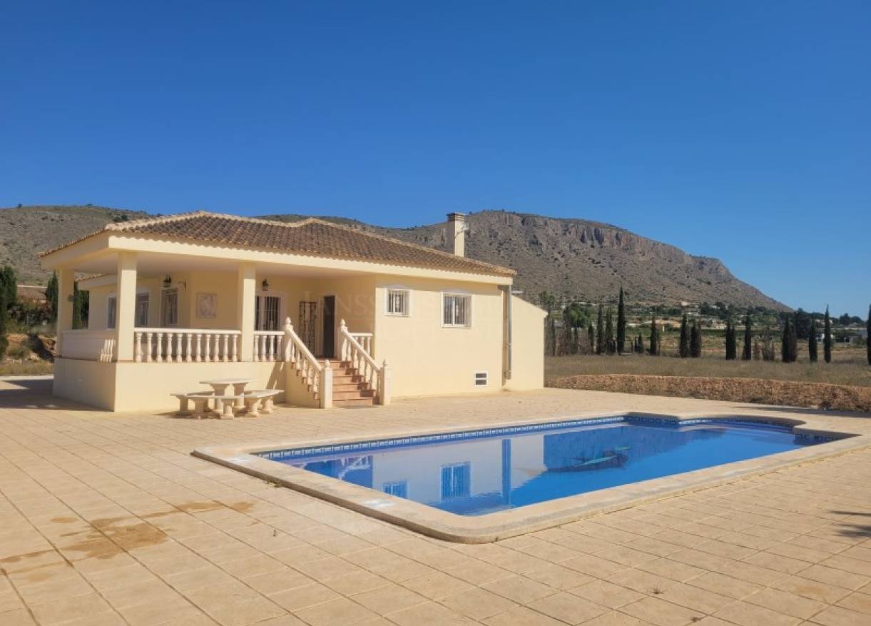 Bestaand - Villa - Hondón de las Nieves - Hondón de las Nieves / el Fondó de les Neus