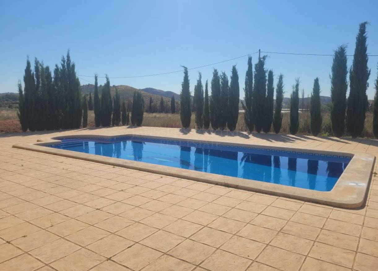Bestaand - Villa - Hondón de las Nieves - Hondón de las Nieves / el Fondó de les Neus