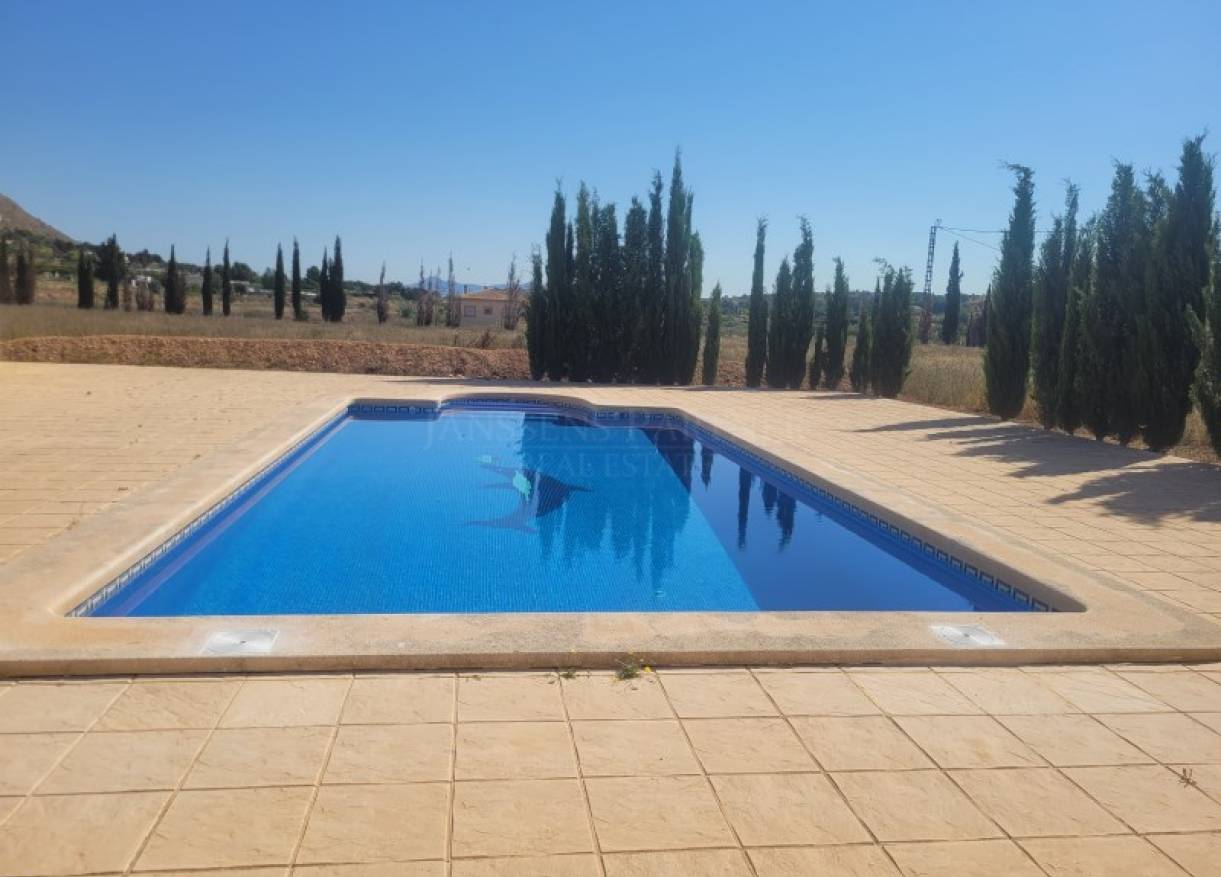 Bestaand - Villa - Hondón de las Nieves - Hondón de las Nieves / el Fondó de les Neus