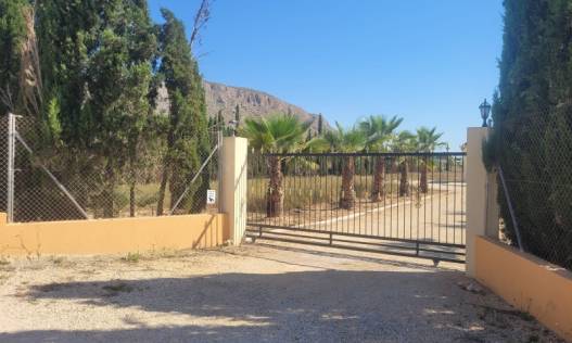 Bestaand - Villa - Hondón de las Nieves - Hondón de las Nieves / el Fondó de les Neus