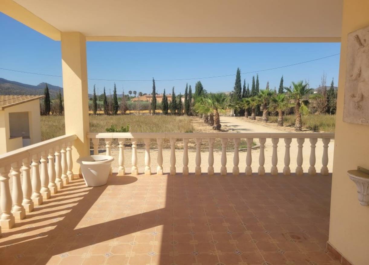 Bestaand - Villa - Hondón de las Nieves - Hondón de las Nieves / el Fondó de les Neus