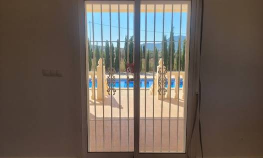 Bestaand - Villa - Hondón de las Nieves - Hondón de las Nieves / el Fondó de les Neus