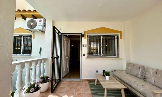 Bestaand - Townhouse / Semi-detached - Orihuela Costa - Urbanización Perla del Mar