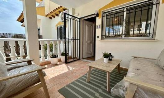 Bestaand - Townhouse / Semi-detached - Orihuela Costa - Urbanización Perla del Mar