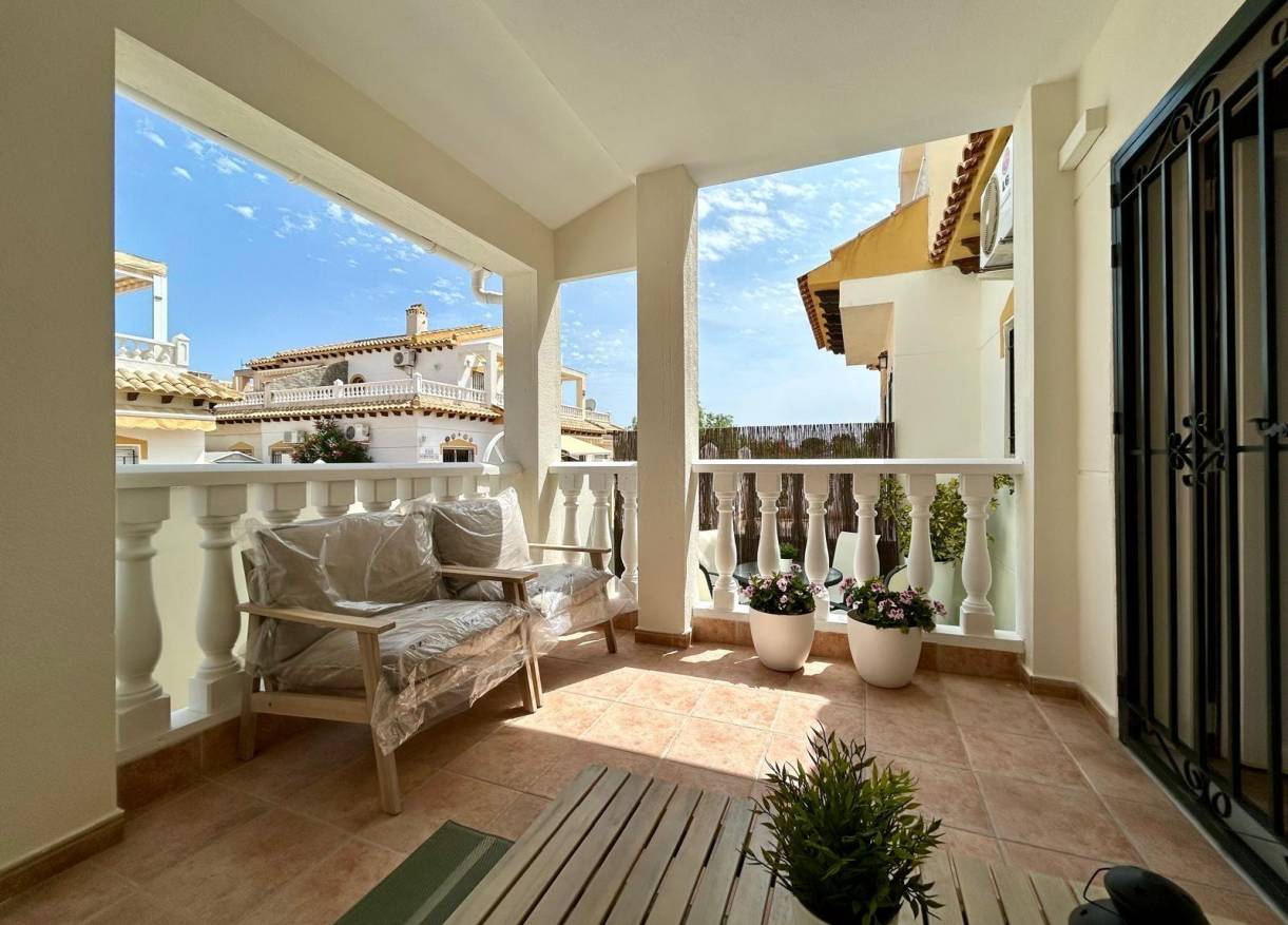 Bestaand - Townhouse / Semi-detached - Orihuela Costa - Urbanización Perla del Mar