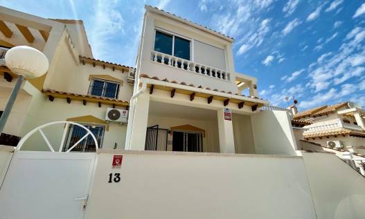 Bestaand - Townhouse / Semi-detached - Orihuela Costa - Urbanización Perla del Mar