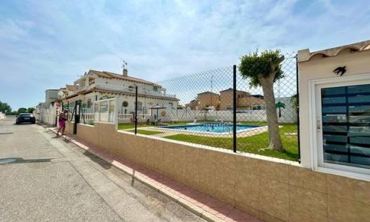 Bestaand - Townhouse / Semi-detached - Orihuela Costa - Urbanización Perla del Mar