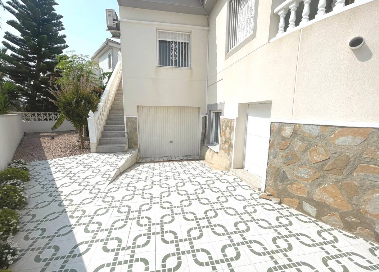 Bestaand - Villa - Ciudad Quesada - Upper Golf