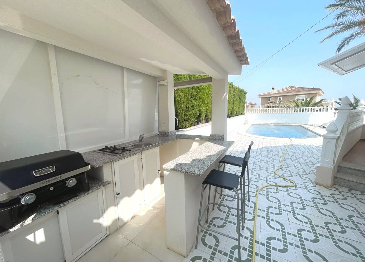 Bestaand - Villa - Ciudad Quesada - Upper Golf