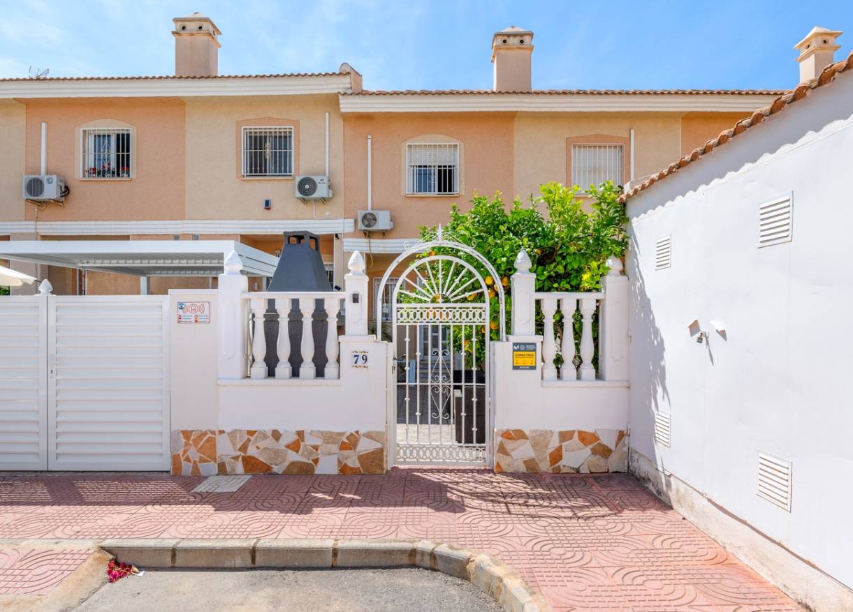 Bestaand - Townhouse / Semi-detached - Ciudad Quesada - Doña Pepa