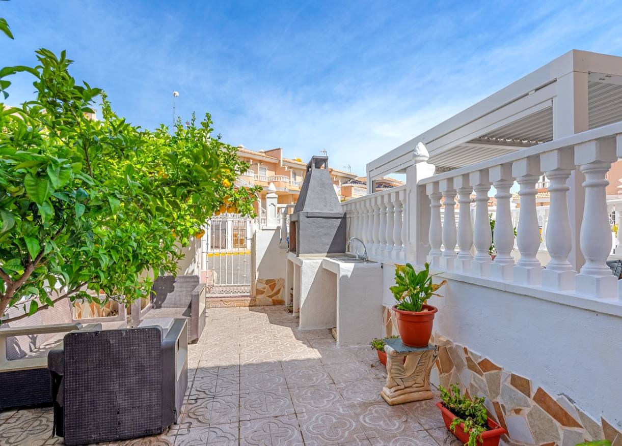 Bestaand - Townhouse / Semi-detached - Ciudad Quesada - Doña Pepa