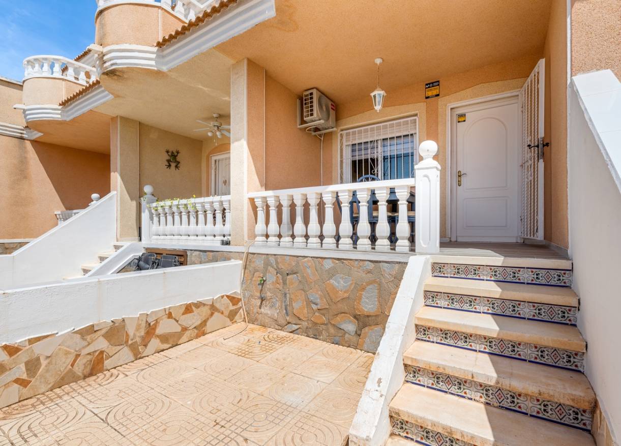 Bestaand - Townhouse / Semi-detached - Ciudad Quesada - Doña Pepa