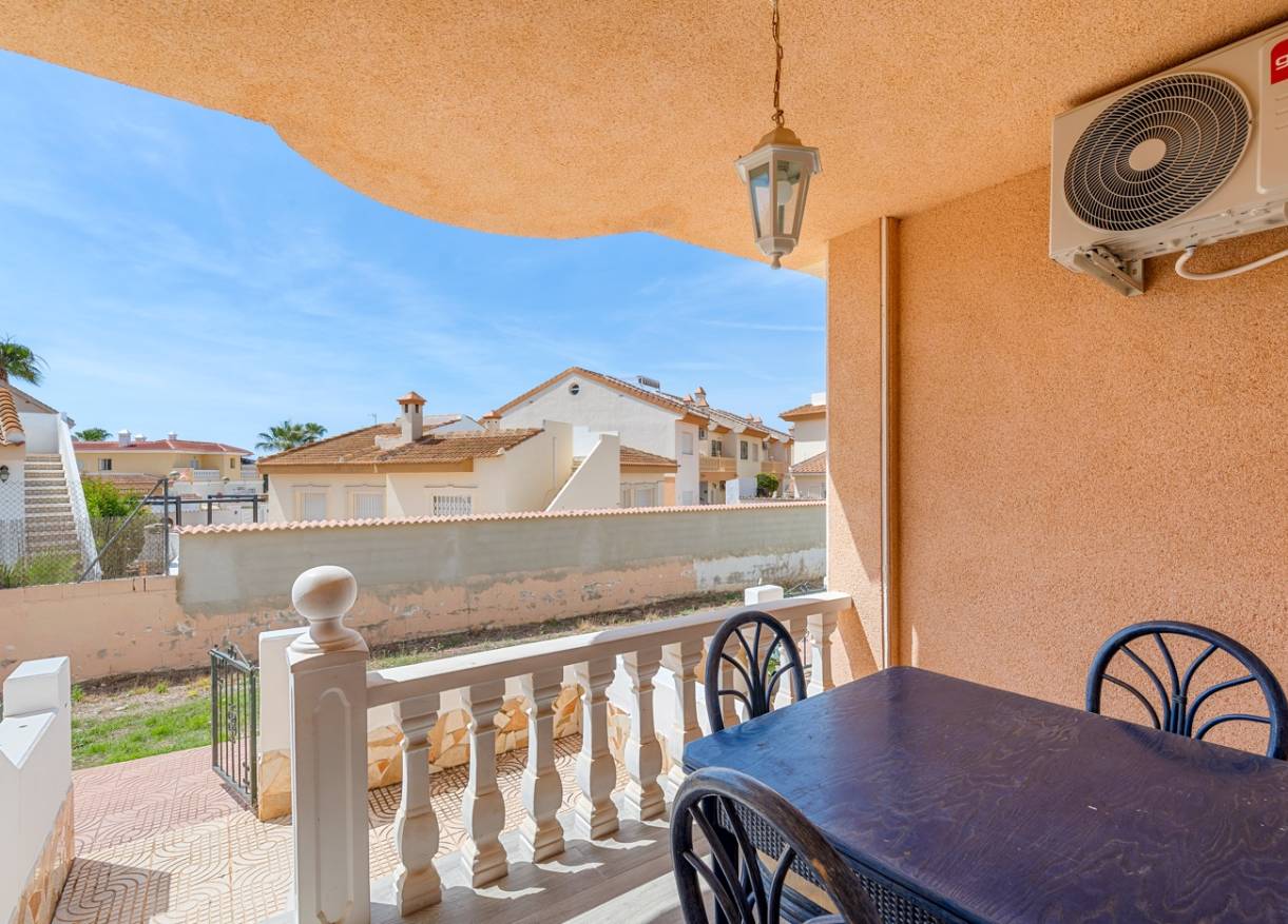 Bestaand - Townhouse / Semi-detached - Ciudad Quesada - Doña Pepa