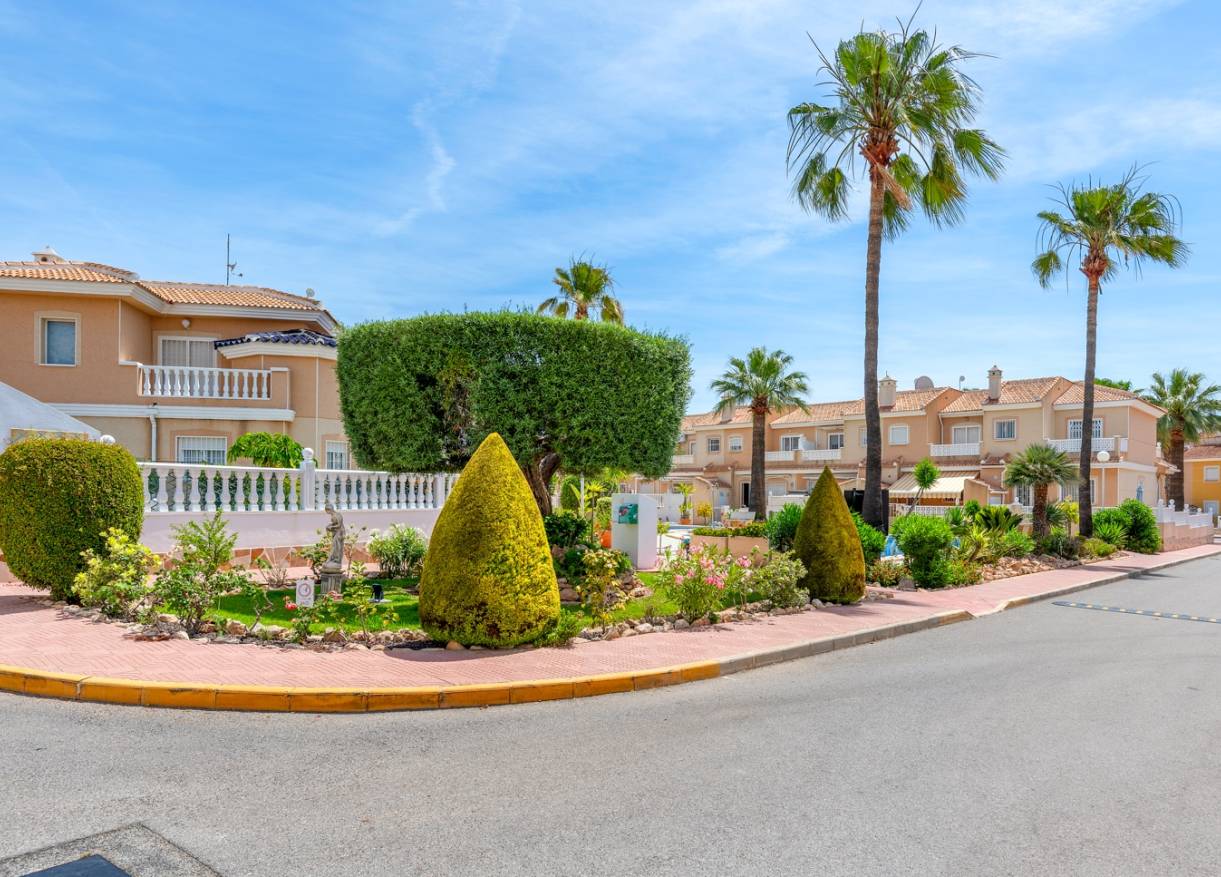 Bestaand - Townhouse / Semi-detached - Ciudad Quesada - Doña Pepa