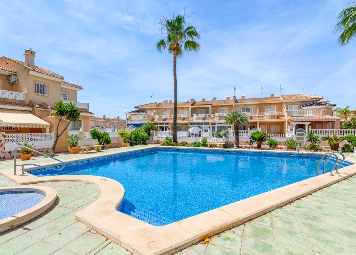Bestaand - Townhouse / Semi-detached - Ciudad Quesada - Doña Pepa