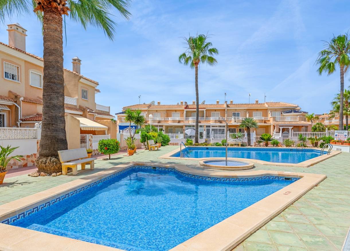 Bestaand - Townhouse / Semi-detached - Ciudad Quesada - Doña Pepa