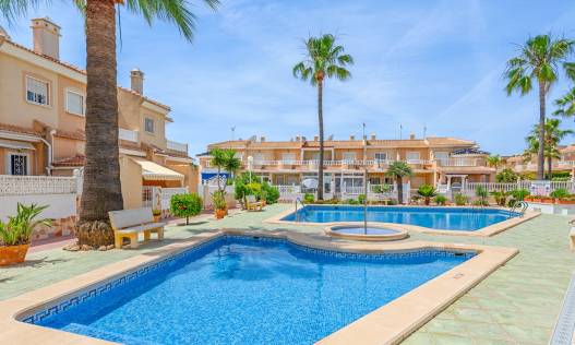 Bestaand - Townhouse / Semi-detached - Ciudad Quesada - Doña Pepa