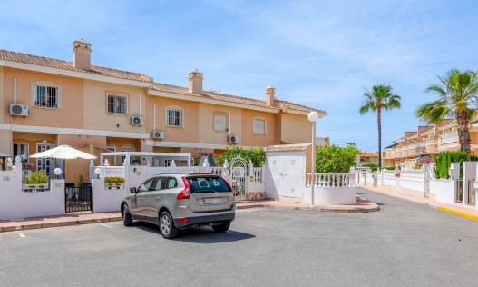 Bestaand - Townhouse / Semi-detached - Ciudad Quesada - Doña Pepa