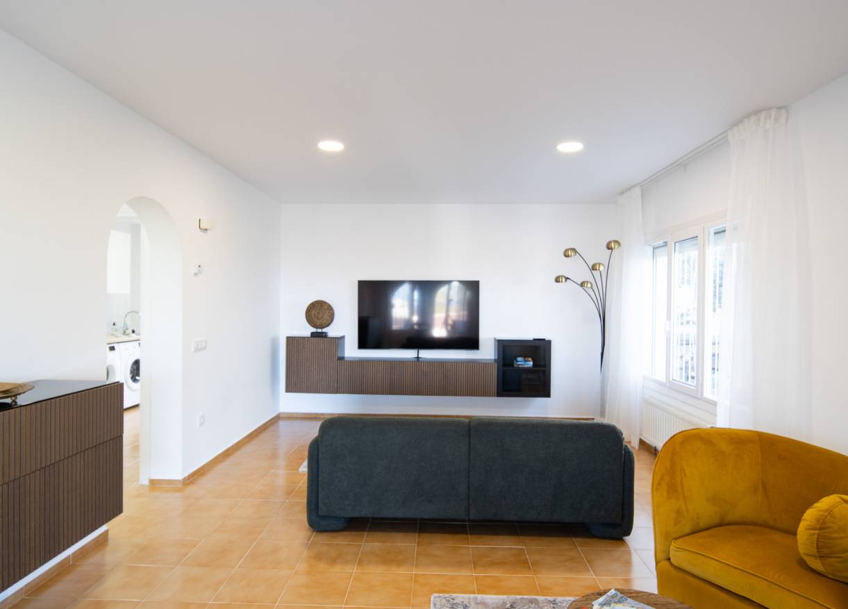 Bestaand - Villa - Jávea