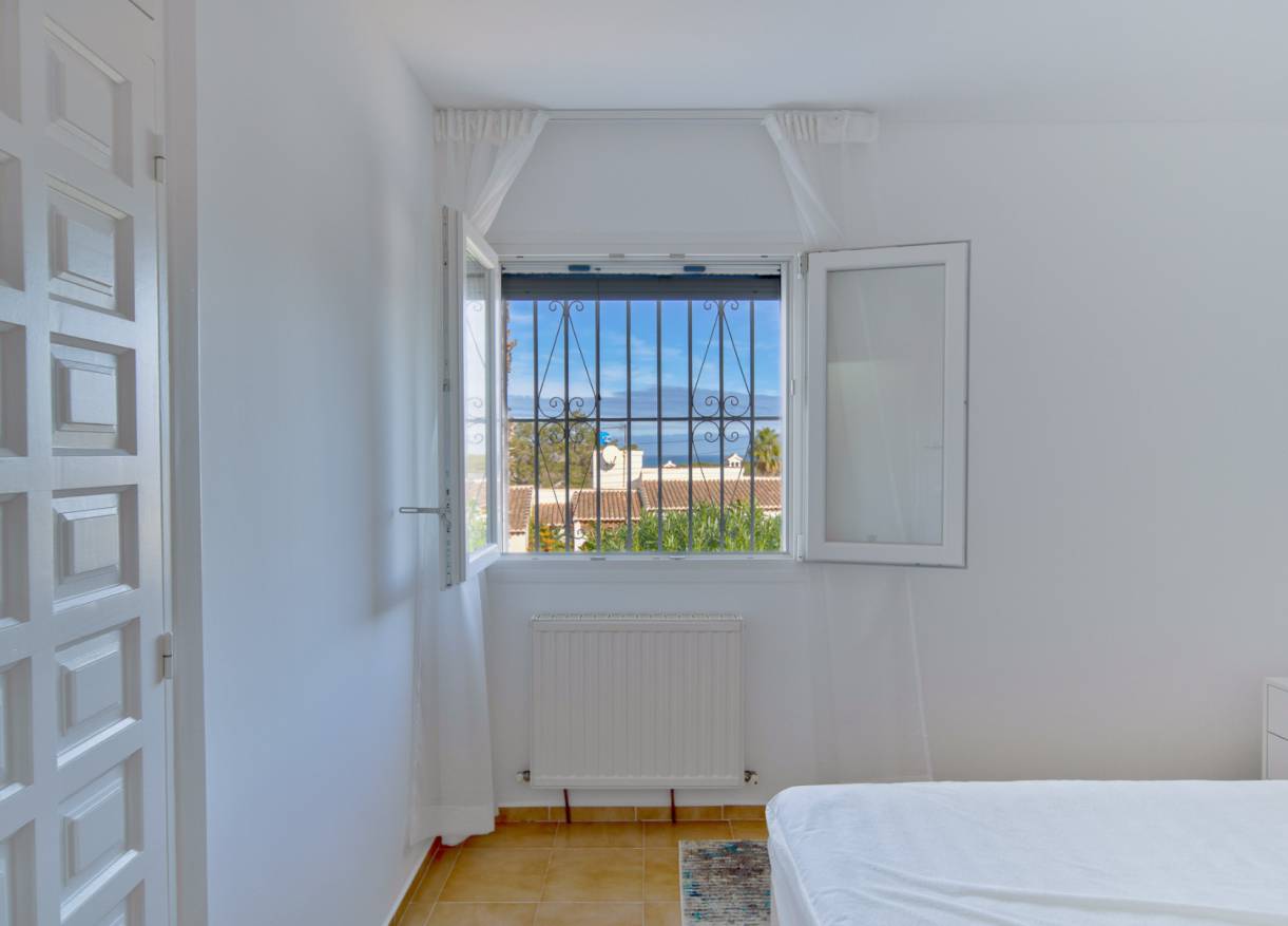 Bestaand - Villa - Jávea