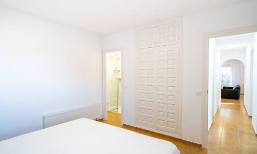 Bestaand - Villa - Jávea
