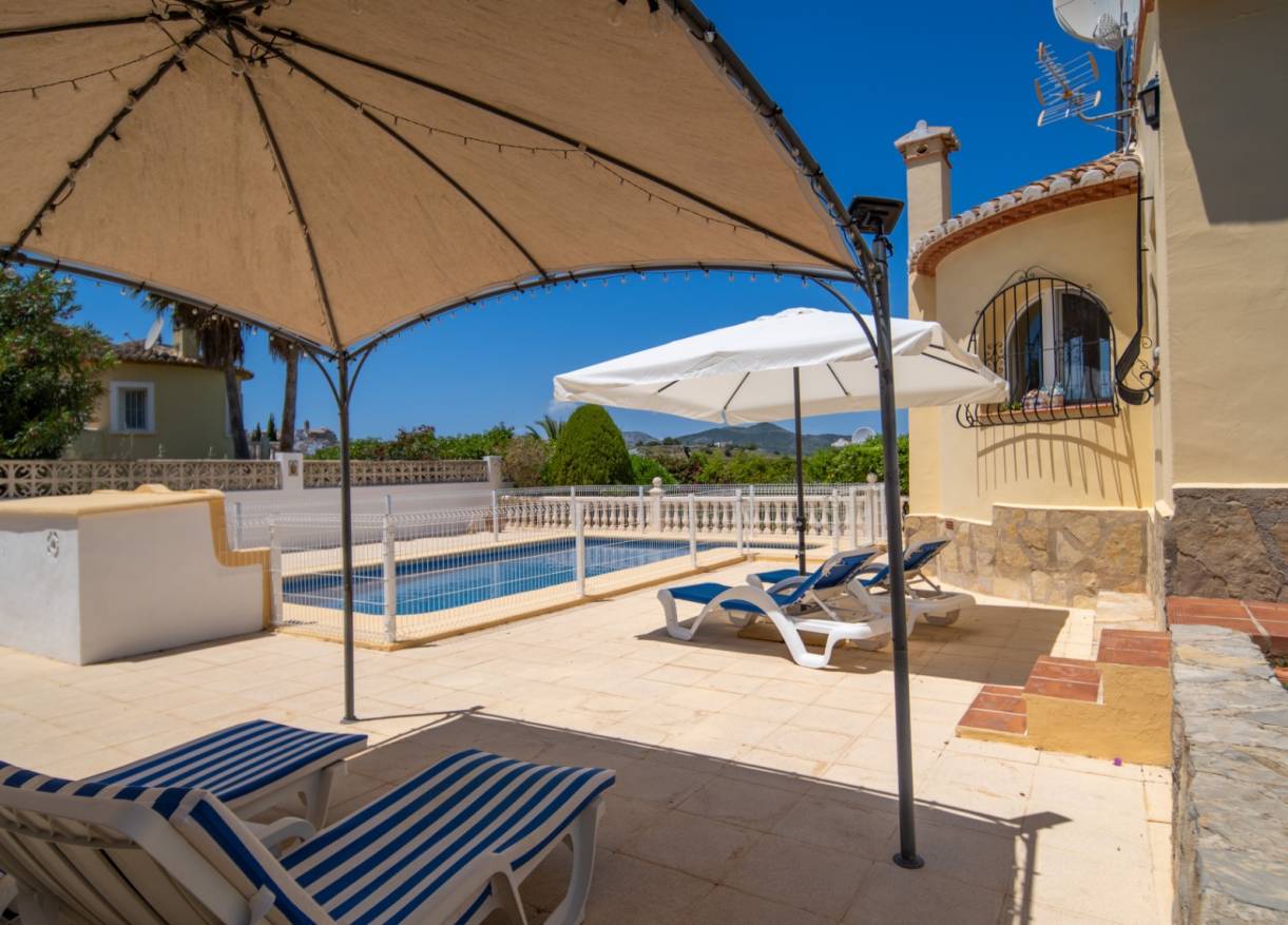 Bestaand - Villa - Jávea