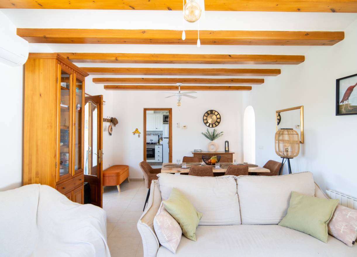 Bestaand - Villa - Jávea