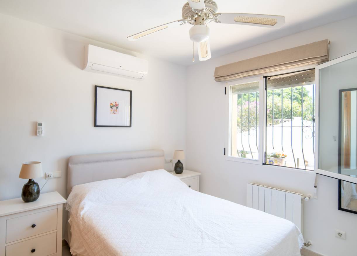 Bestaand - Villa - Jávea