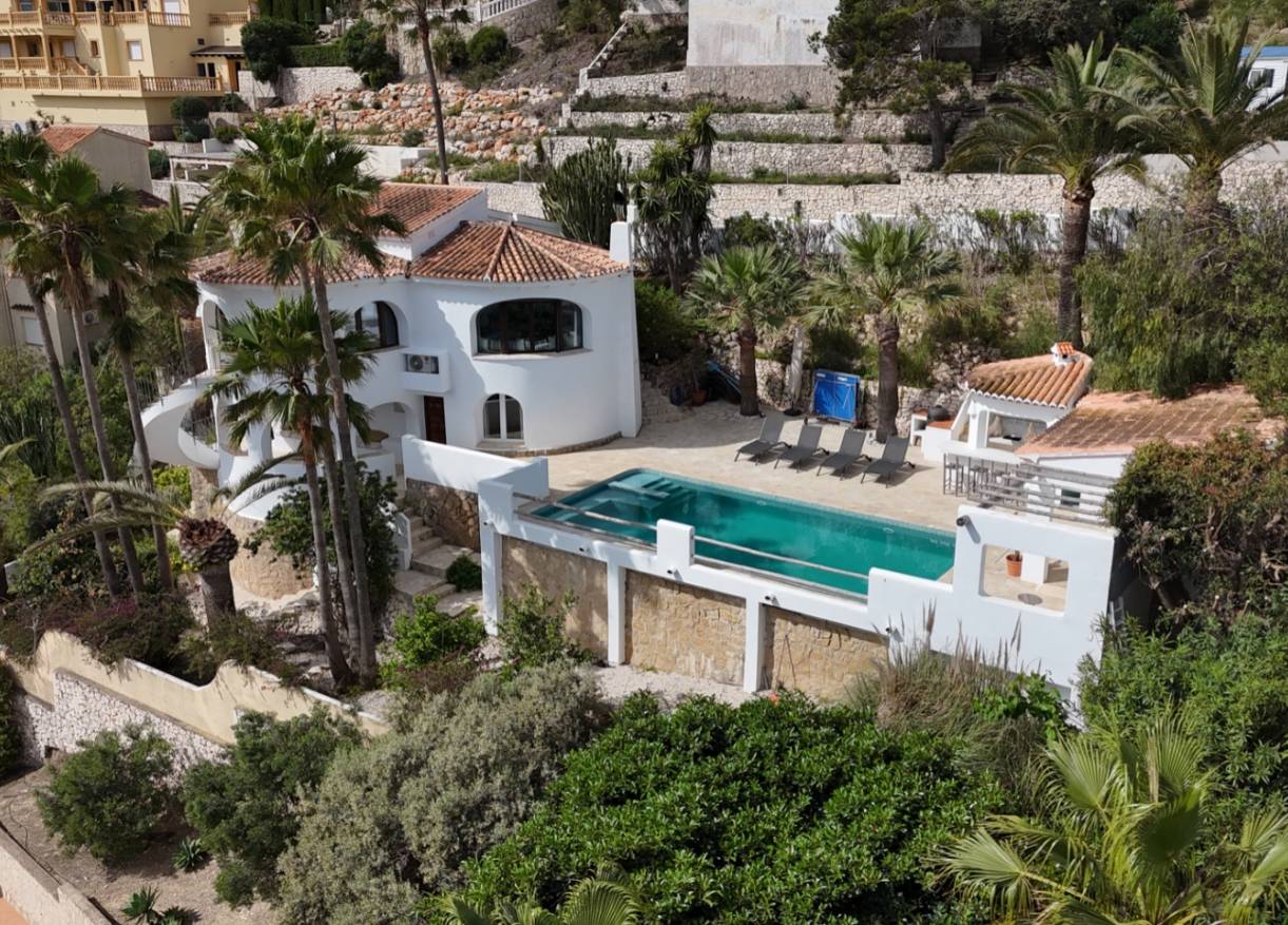 Bestaand - Villa - Jávea