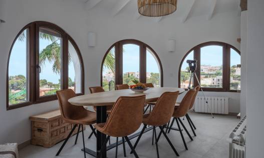 Bestaand - Villa - Jávea