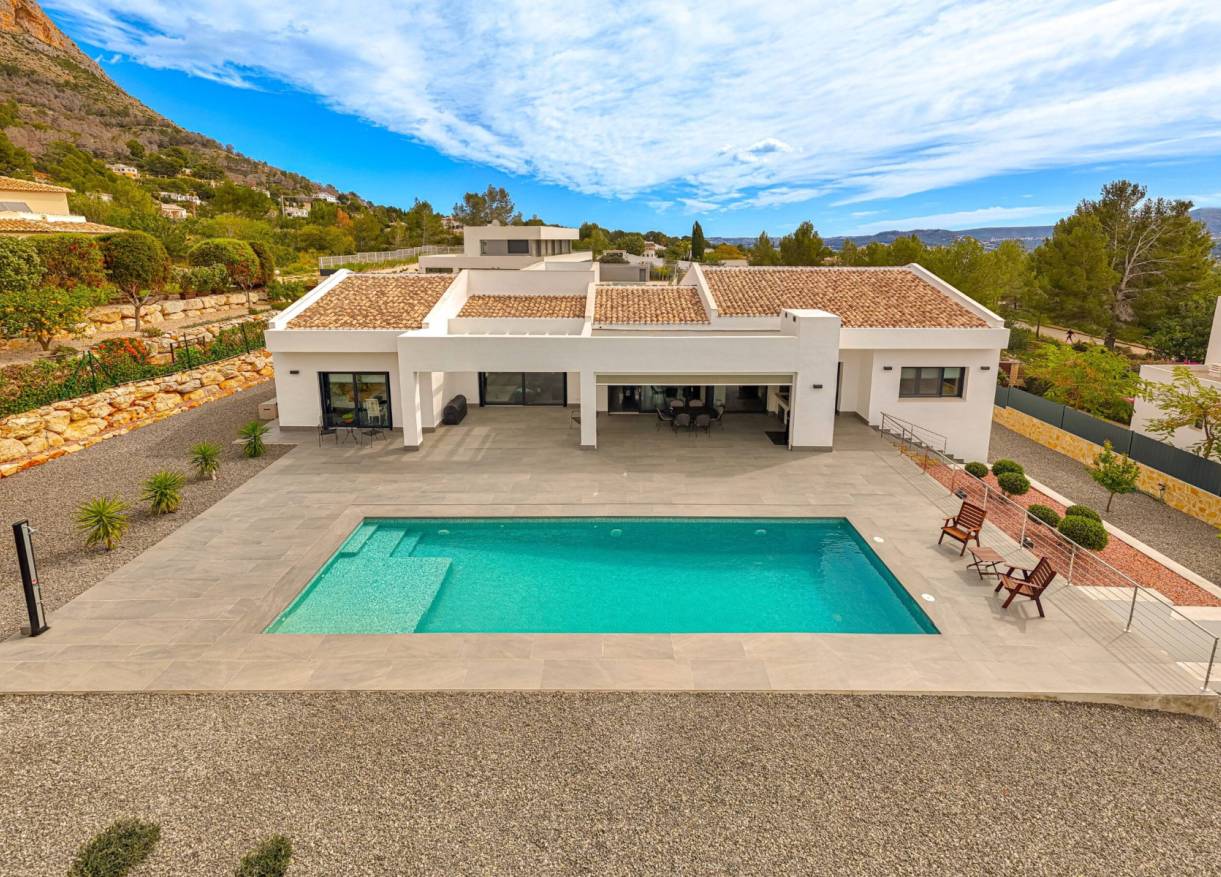 Bestaand - Villa - Jávea