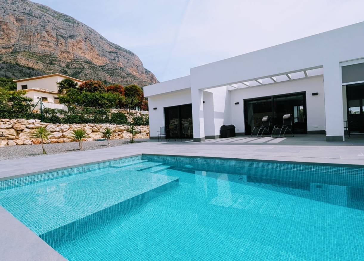 Bestaand - Villa - Jávea