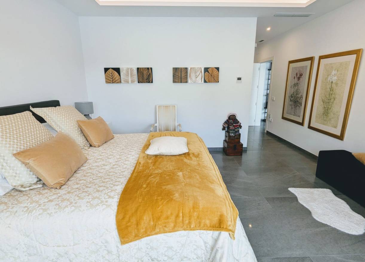 Bestaand - Villa - Jávea