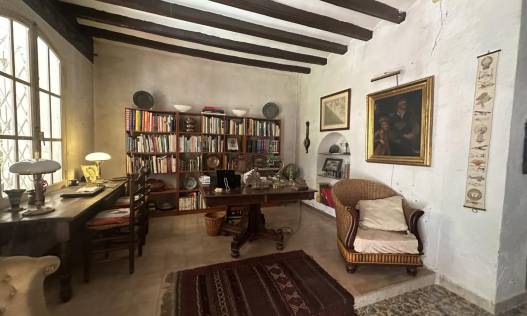 Bestaand - Finca - Denia