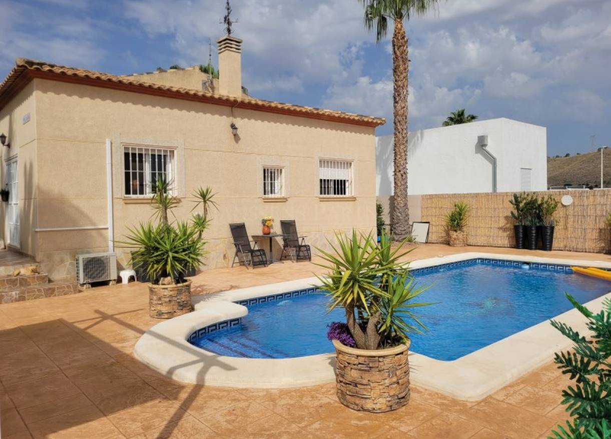 Bestaand - Villa - Hondón de las Nieves - Hondón de las Nieves / el Fondó de les Neus