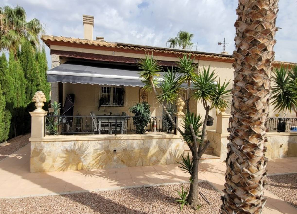 Bestaand - Villa - Hondón de las Nieves - Hondón de las Nieves / el Fondó de les Neus