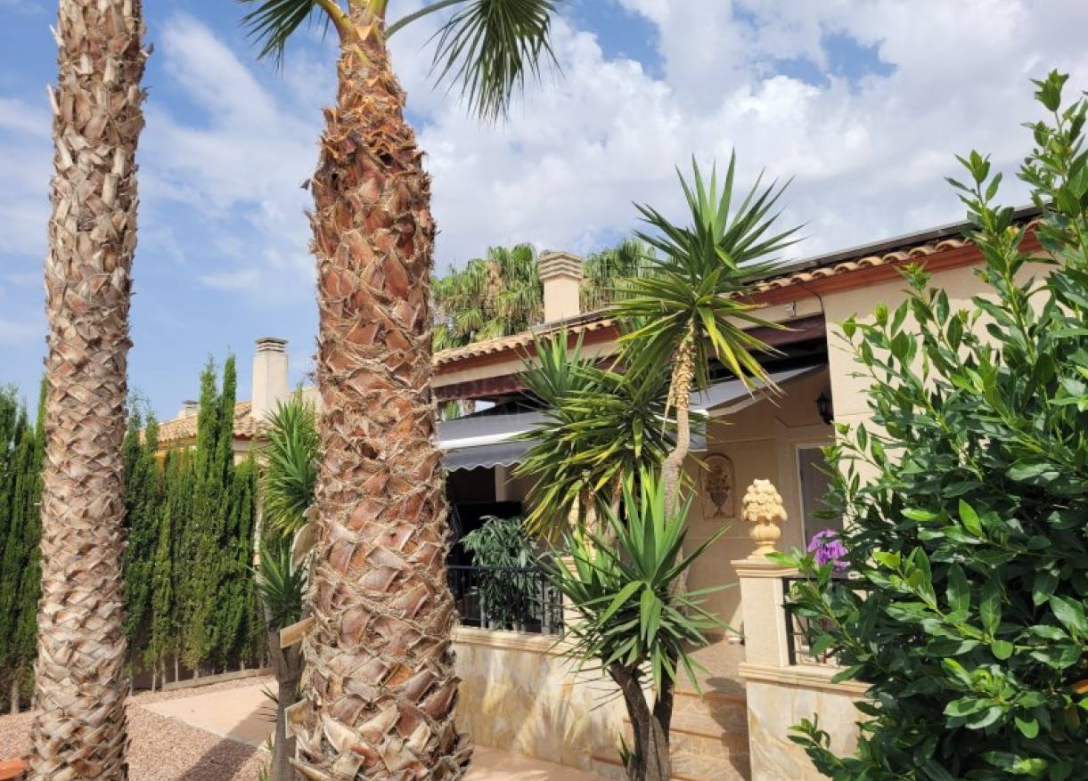 Bestaand - Villa - Hondón de las Nieves - Hondón de las Nieves / el Fondó de les Neus