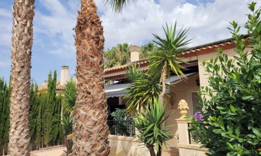 Bestaand - Villa - Hondón de las Nieves - Hondón de las Nieves / el Fondó de les Neus