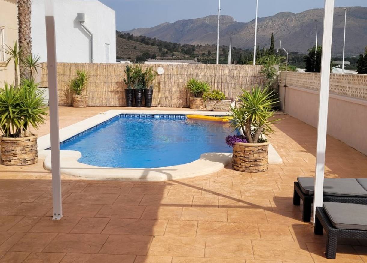 Bestaand - Villa - Hondón de las Nieves - Hondón de las Nieves / el Fondó de les Neus