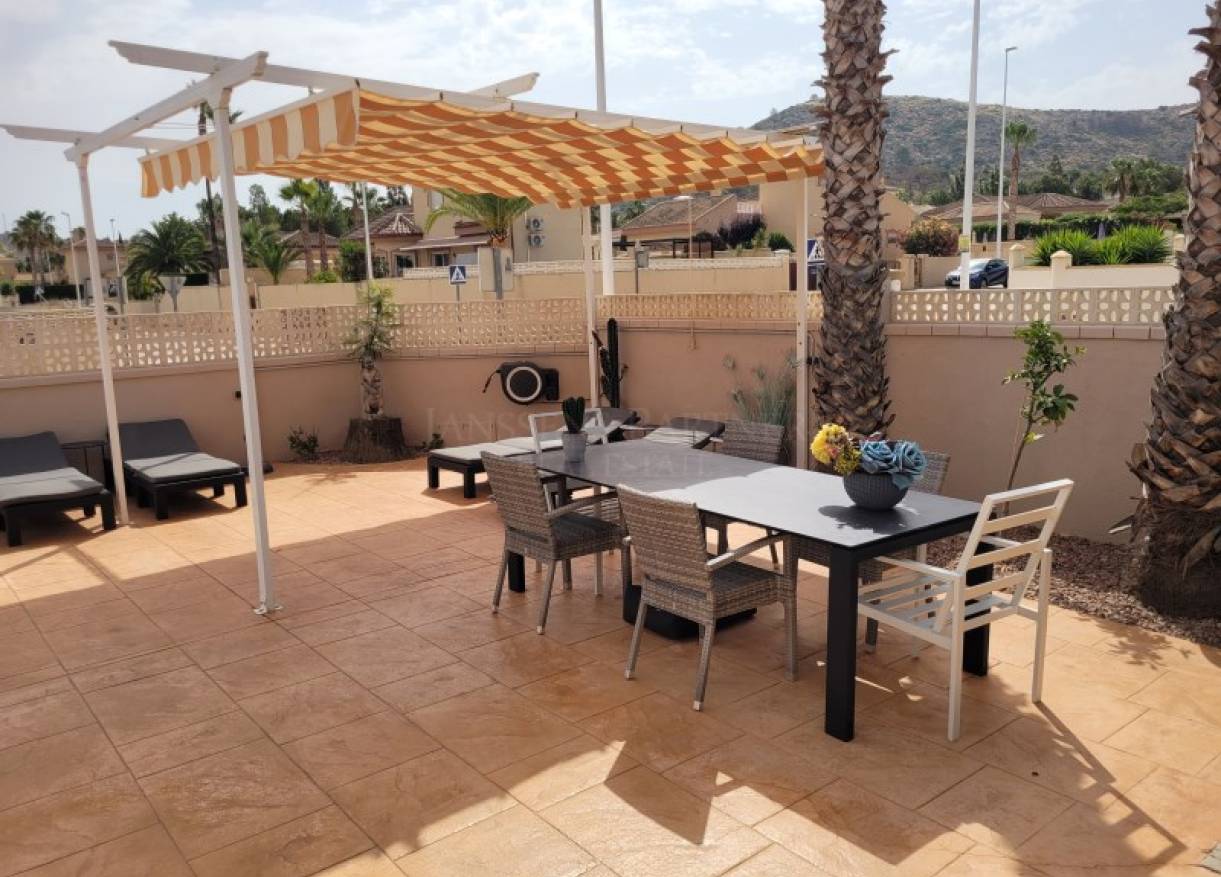 Bestaand - Villa - Hondón de las Nieves - Hondón de las Nieves / el Fondó de les Neus