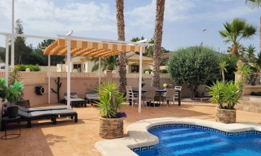 Bestaand - Villa - Hondón de las Nieves - Hondón de las Nieves / el Fondó de les Neus