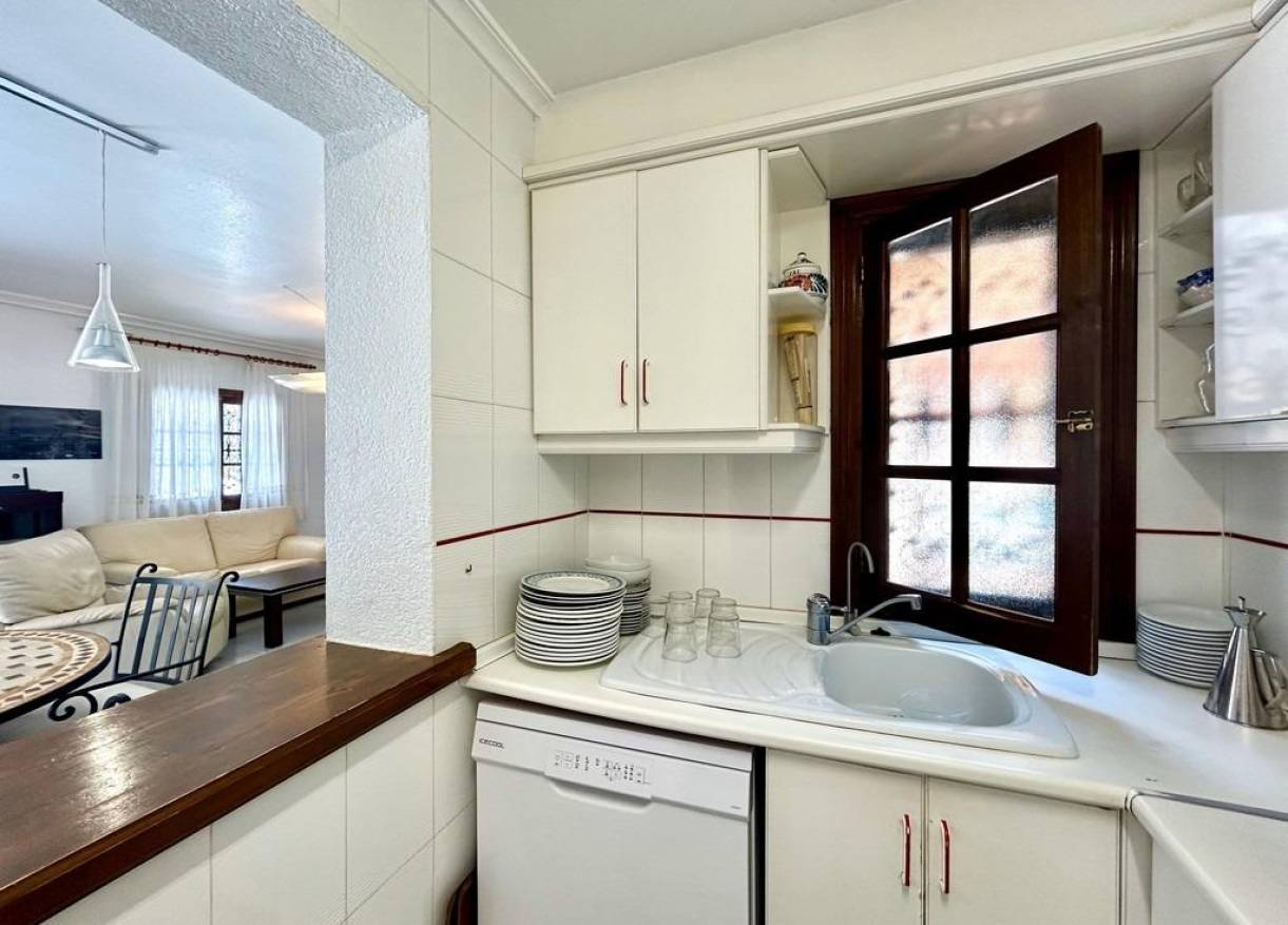 Bestaand - Villa - Orihuela Costa - La Zenia