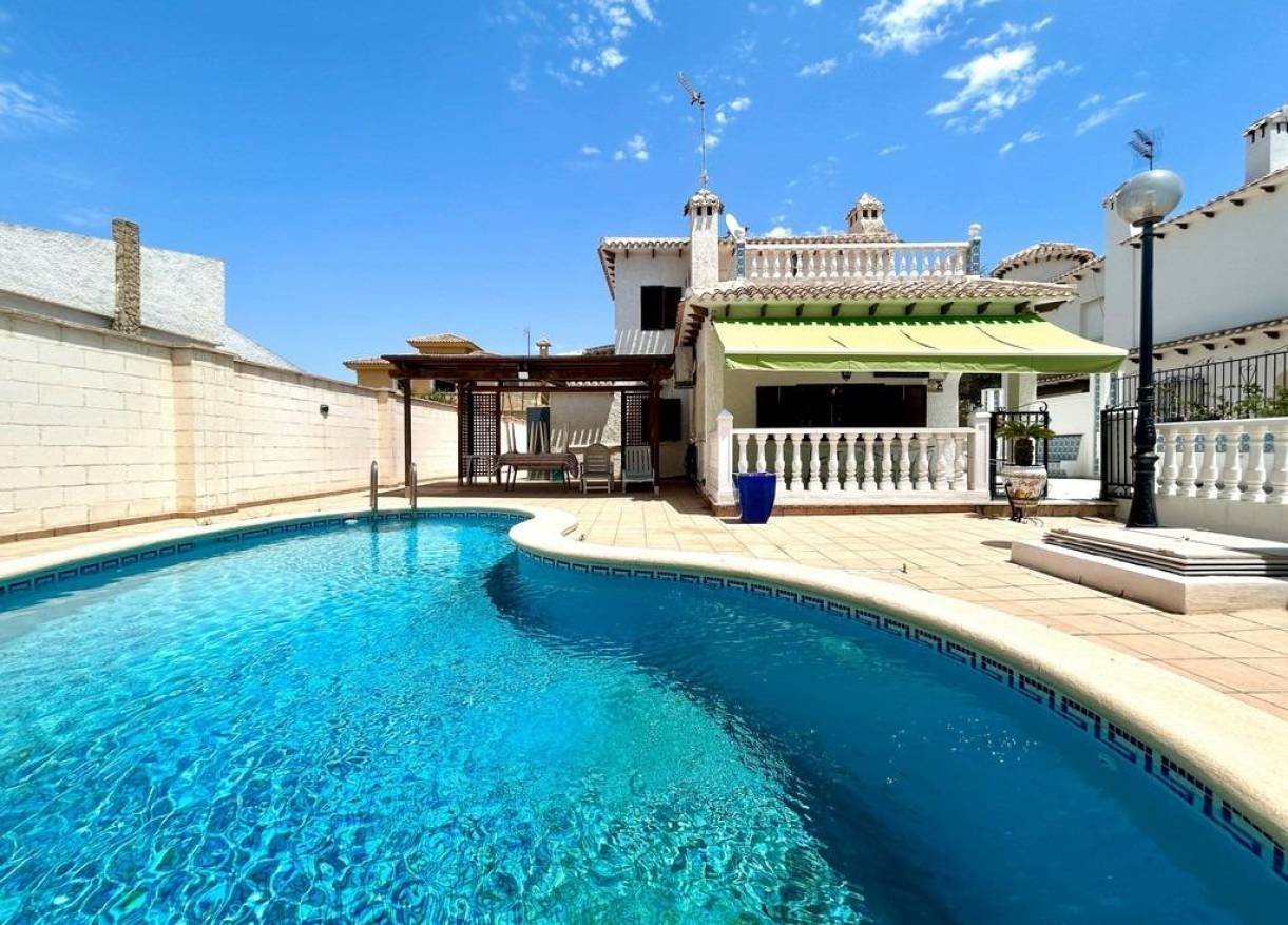 Bestaand - Villa - Orihuela Costa - La Zenia