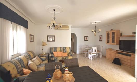 Bestaand - Townhouse / Semi-detached - Ciudad Quesada - La Fiesta