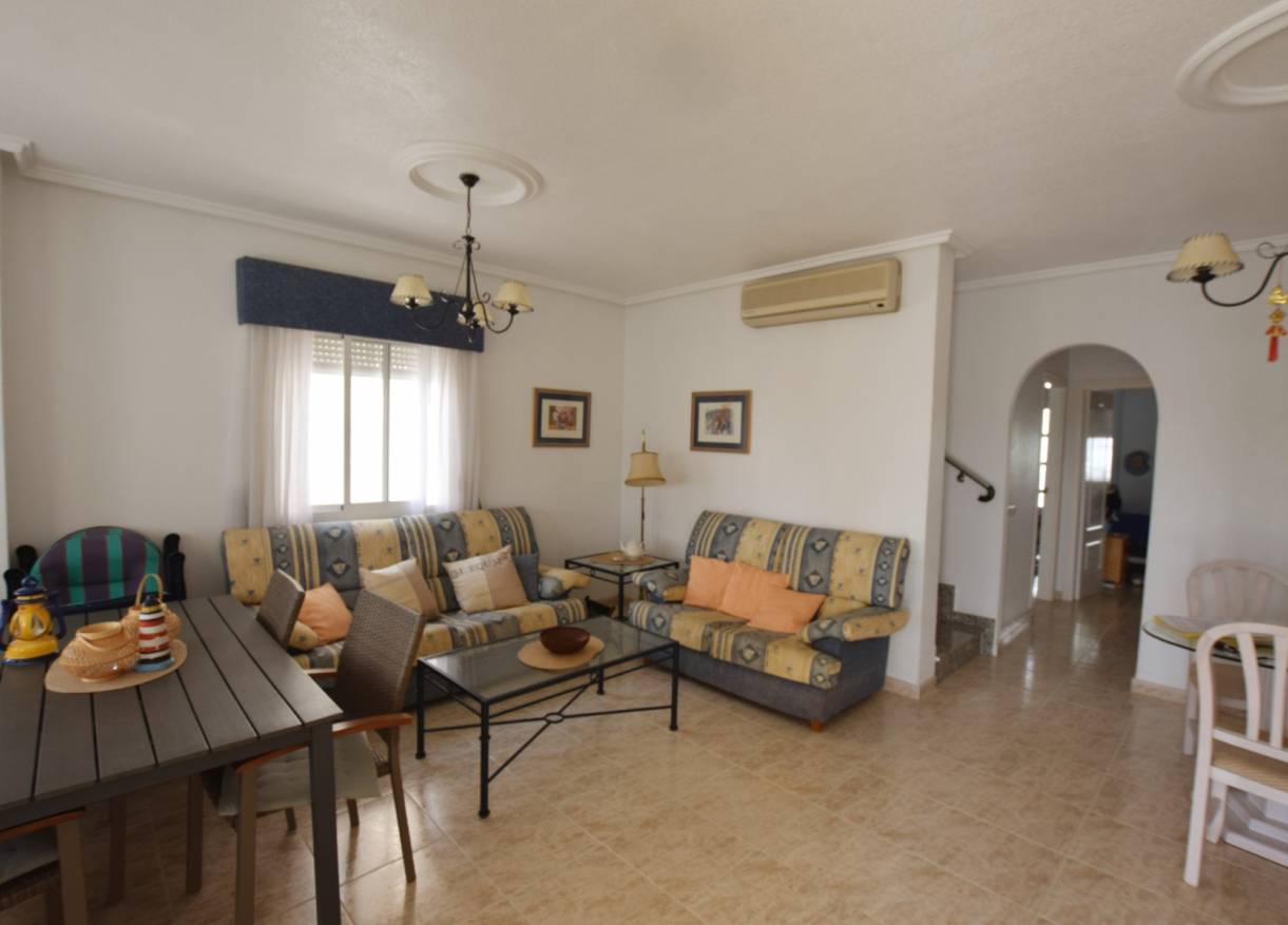 Bestaand - Townhouse / Semi-detached - Ciudad Quesada - La Fiesta