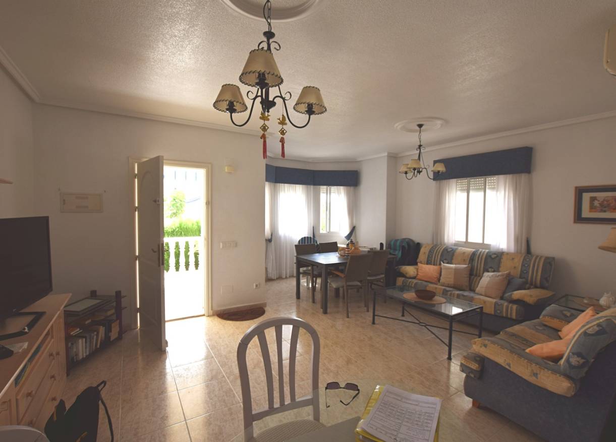 Bestaand - Townhouse / Semi-detached - Ciudad Quesada - La Fiesta