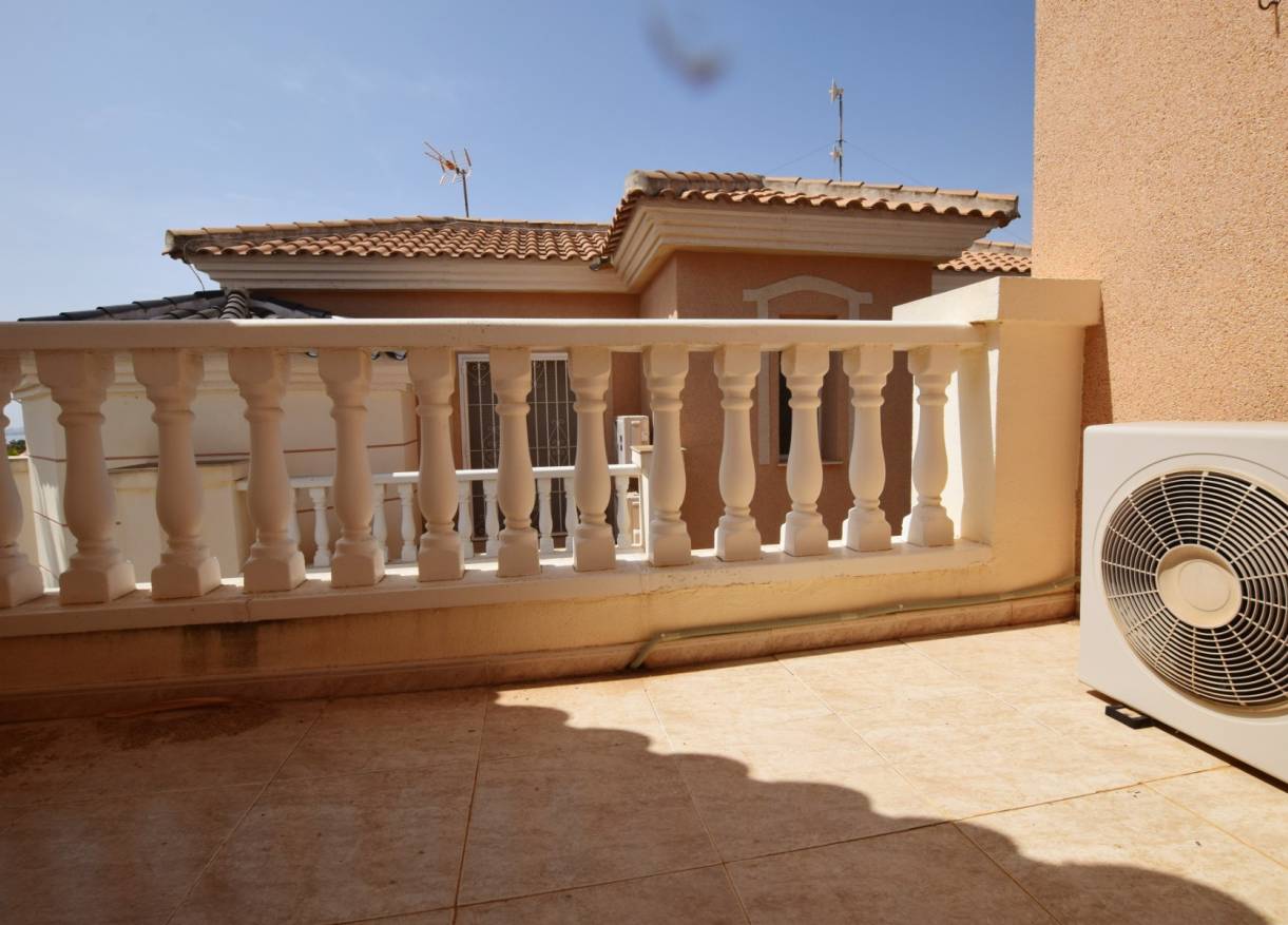 Bestaand - Townhouse / Semi-detached - Ciudad Quesada - La Fiesta