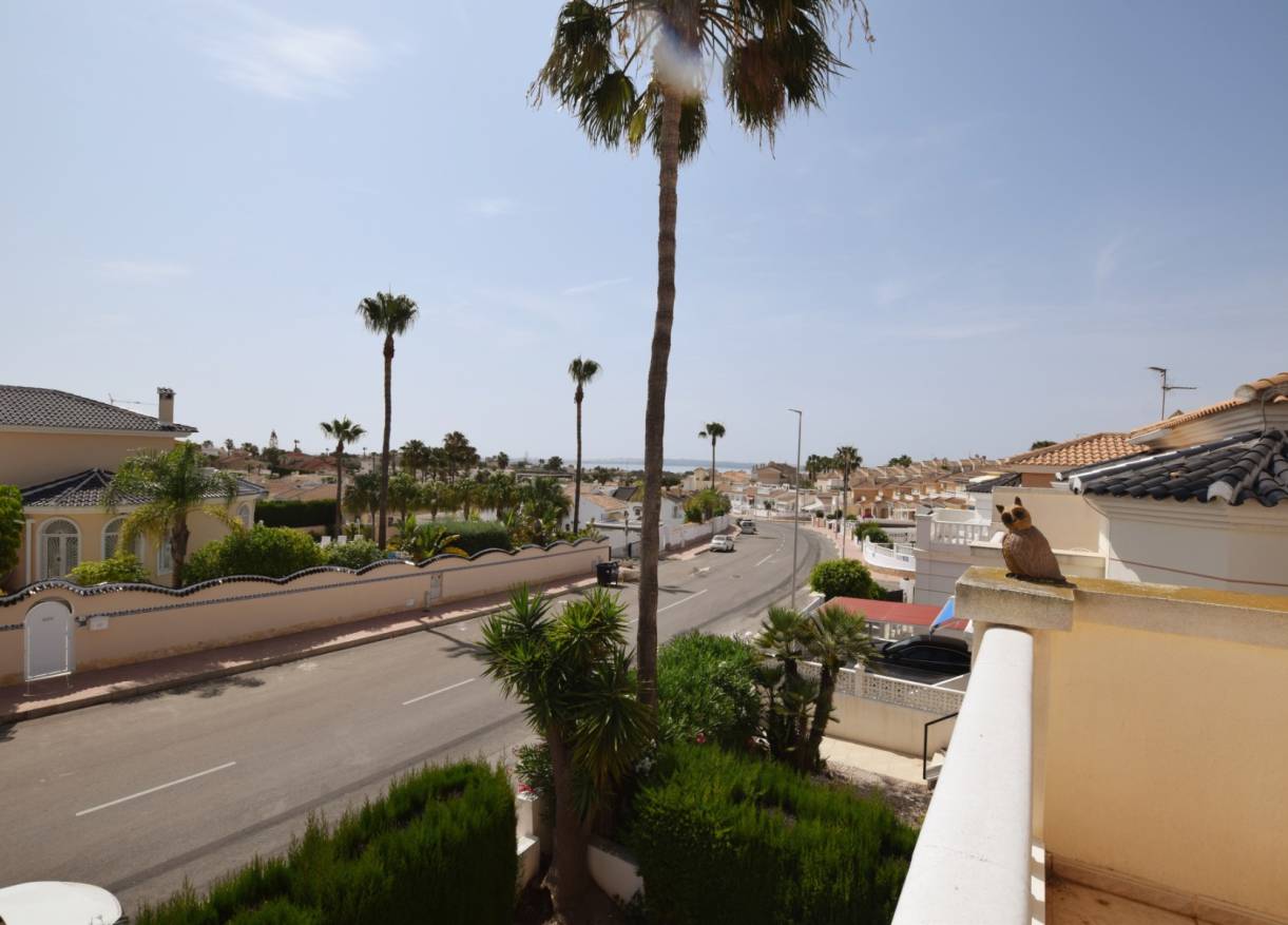 Bestaand - Townhouse / Semi-detached - Ciudad Quesada - La Fiesta