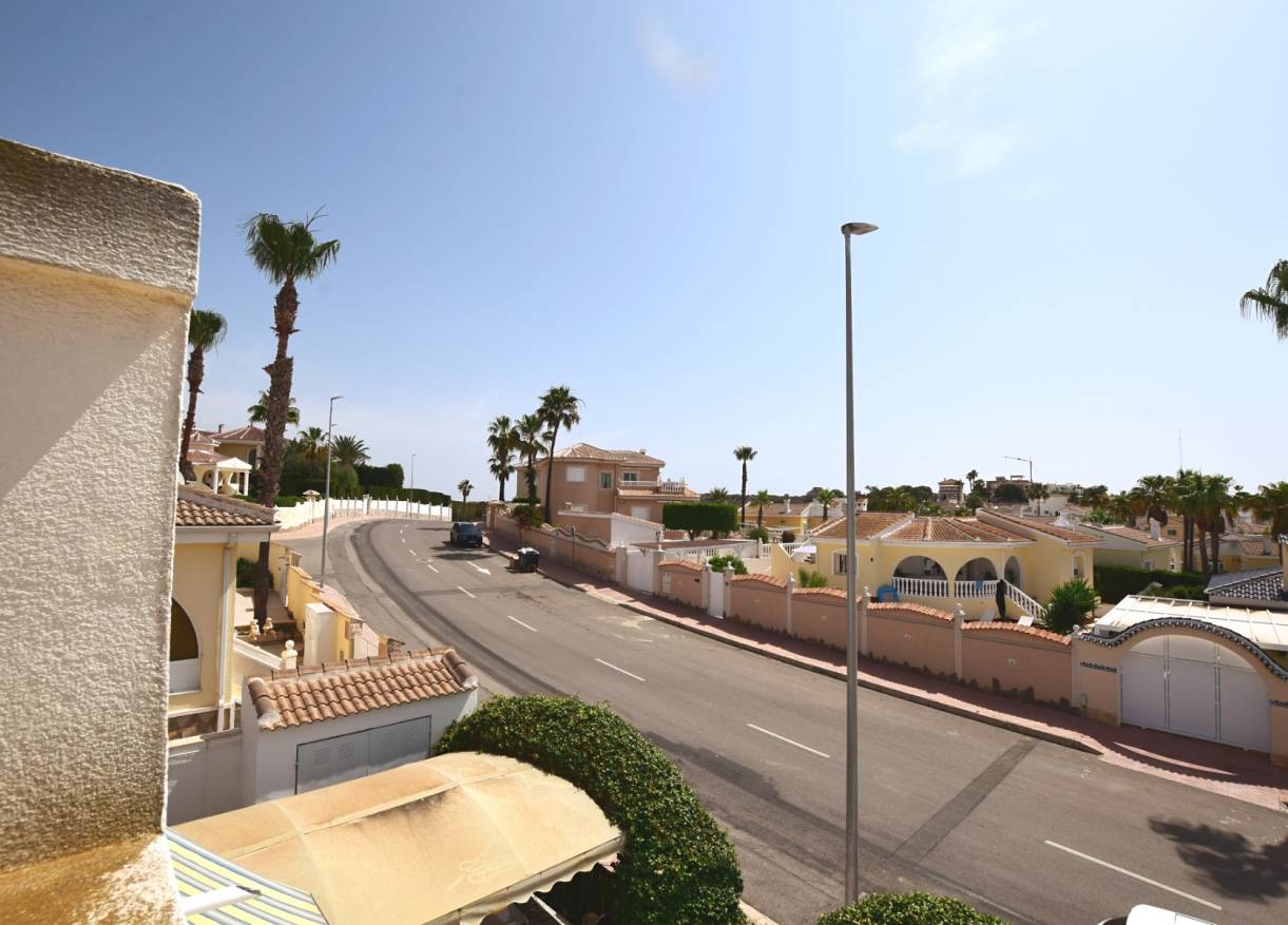 Bestaand - Townhouse / Semi-detached - Ciudad Quesada - La Fiesta